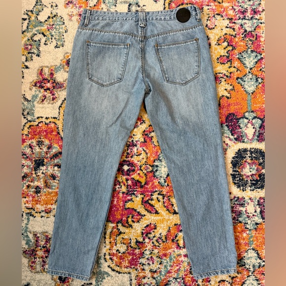 Res Denim Low Rise Romeo Distressed Jean - Picture 5 of 9